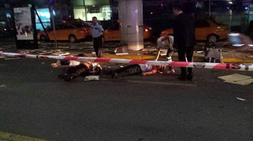 عشرات القتلى والجرحى في هجوم استهدف مطار أتاتورك الدولي باسطنبول