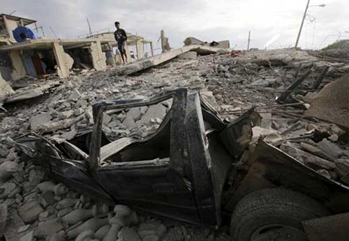 زلزالان عنيفان يهزان الاكوداور