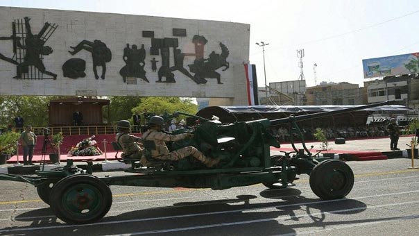 استعراض عسكري وسط بغداد بحضور العبادي