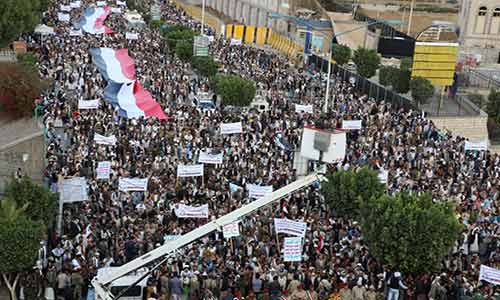 تظاهرة حاشدة بصنعاء تندد بالدور الأمريكي في العدوان .. &rsquo;اليمن سينتصر على كل المعتدين&rsquo;