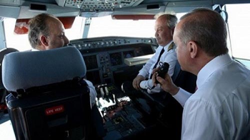 حوار أردوغان وقائد طائرته ليلة الانقلاب 