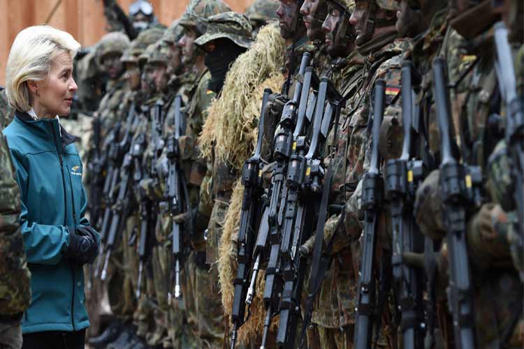 ألمانيا تعلّم اللاجئين السوريين ليساهموا في إعادة إعمار سوريا