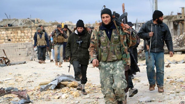 الجيش السوري يحبط محاولات المسلحين لكسر الطوق عن احياء حلب وقطع طريق الراموسة ويكبدهم خسائر فادحة