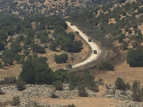 جرافات عسكرية معادية ترفع سواتر ترابية وتشق طرقات فرعية مقابل بركة وفي جبل الشحل داخل مزارع شبعا