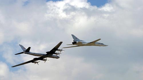 دوافع انطلاق القاذفات الروسية من إيران.. ماذا بعدها؟