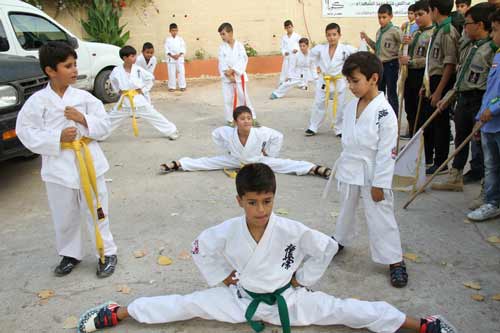 الجنوبيون يحتفلون بذكرى انتصار تموز بمسيرات ومناورات