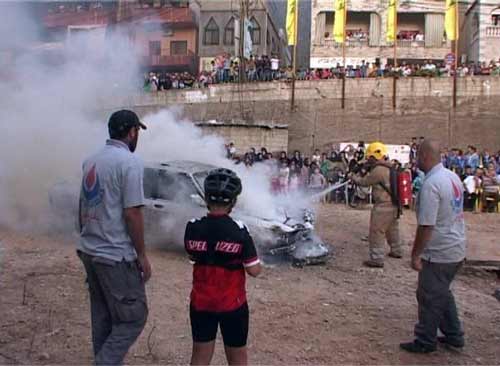 الجنوبيون يحتفلون بذكرى انتصار تموز بمسيرات ومناورات