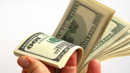 مصر تغلق 53 شركة صرافة لتلاعبها بأسعار العملة