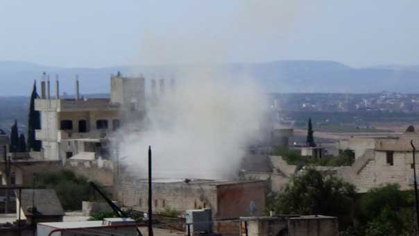 بالصور: المجموعات المسلحة تستهدف المدنيين وصهاريج المياه في بلدتي كفريا والفوعة المحاصرتين