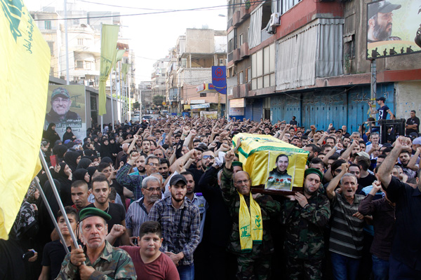 حزب الله يشيّع الشهيدين خضر صفا ومحمد نصرالدين في الغبيري وبزيون الجبيلية