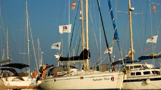 سفينتان تنطلقان من برشلونة لكسر الحصار الصهيوني عن غزة
