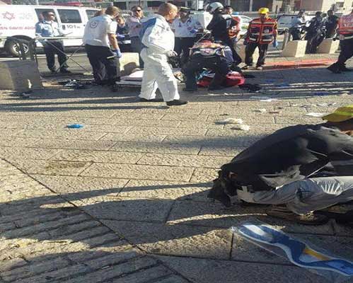 إصابة شرطيين صهيونيين بجراح خطرة طعناً في القدس المحتلة.. واعتقال 10 فلسطينيين خلال مداهمات بالضفة