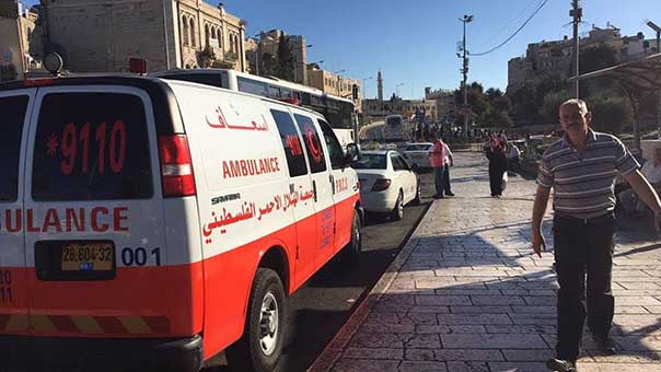 إصابة شرطيين صهيونيين بجراح خطرة طعناً في القدس المحتلة.. واعتقال 10 فلسطينيين خلال مداهمات بالضفة