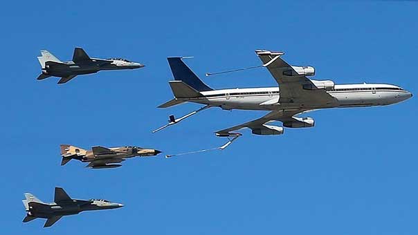 استعراض عسكري كبير للقوات المسلحة الايرانية تخلله عرض &rsquo;منظومة S300&rsquo; والكشف عن صاروخ &rsquo;ذو الفقار&rsquo;