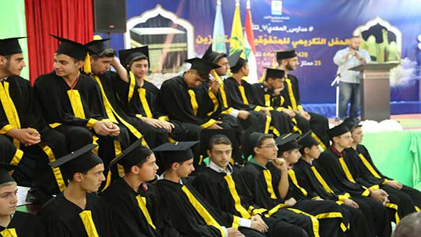 الحاج حسن: لتكثيف التواصل والحوار من أجل إيجاد حلول للأزمات