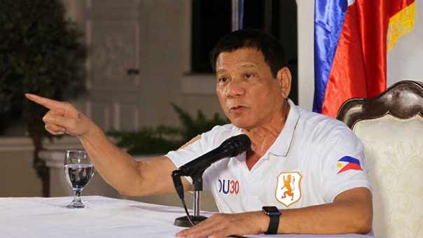 الرئيس الفيليبيني يهدد بإنهاء تحالف بلاده مع واشنطن والتوجه نحو روسيا والصين