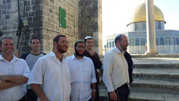 على وقع استمرار حملات الاعتقال.. المستوطنون يواصلون تدنيس الأقصى