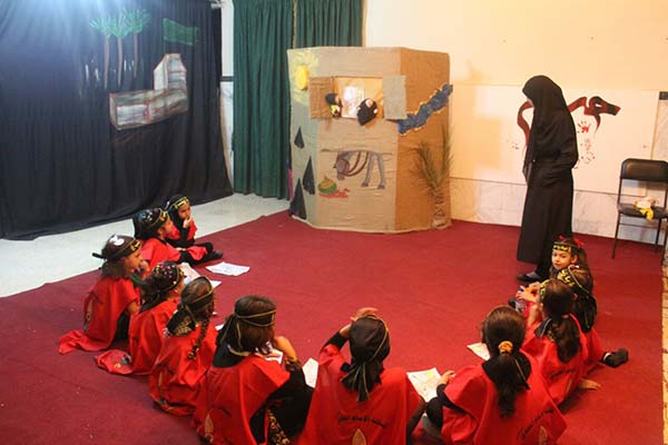 أطفال الجنوب يواسون أطفال الامام الحسين (ع)