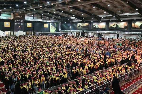 8000 عاشق للقاسم ورقية(ع) أحيوا المجلس العاشورائي في مجمع سيد الشهداء (ع)