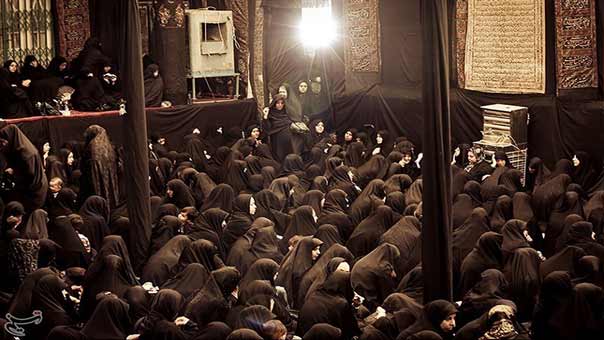 بالصور: إحياء مراسم ليلة التاسوعاء في حسينية الإمام الخميني (قده) بحضور الإمام السيد علي الخامنئي