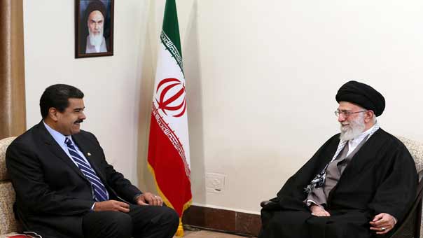 الإمام الخامنئي مستقبلاً مادورو: الصمود والمقاومة سيؤولان إلى تحقيق النصر الأكيد