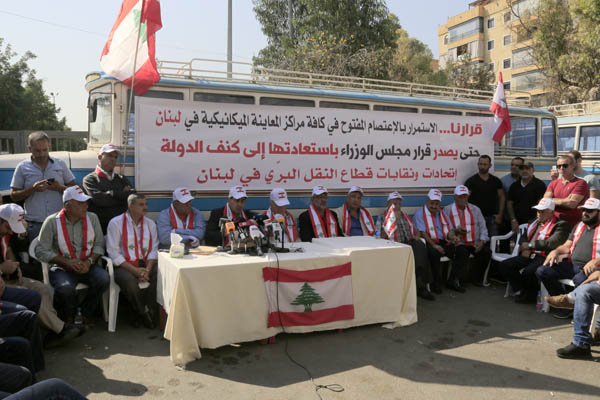 اتحادات النقل البري تشل لبنان غداً .. اليكم اماكن التظاهرات والتجمعات