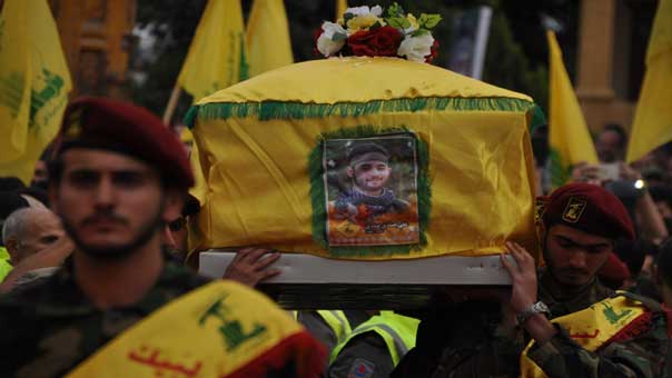 حزب الله وأهالي بلدة النميرية شيعوا الشهيد علي صادق صادق الى مثواه الاخير