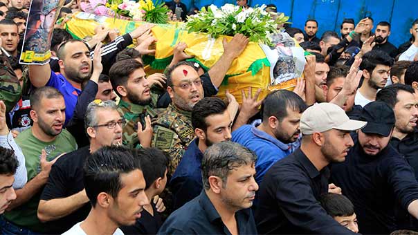 حزب الله وجمهور المقاومة شيعا الشهيدين عباس أحمد زعتر وأحمد علي فخر الدين الى مثواهما الاخير