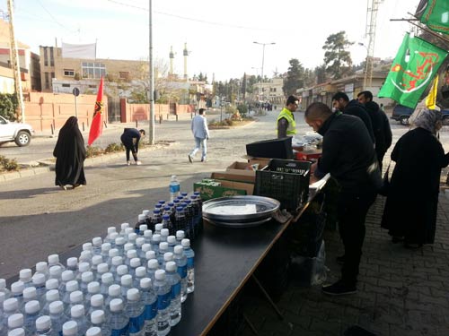 من كربلاء المقدسة إلى شتى أطراف المعمورة..
عشاق الإمام الحسين (ع) يحيون ذكرى الأربعين