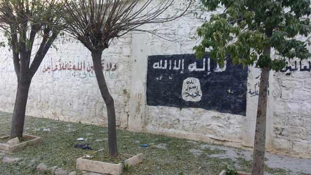 الإعلامي علي شعيب لـ&rsquo;العهد&rsquo;: الجيش السوري يطهر شرق حلب ويؤمن ممرات آمنة للمدنيين