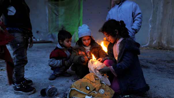 حميميم: خروج 3193 مدنيًا بينهم 1587 طفلاً من شرق حلب