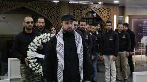 وفد من الشباب القومي العربي يزور ضريح الشهيد القائد الحاج عماد مغنية