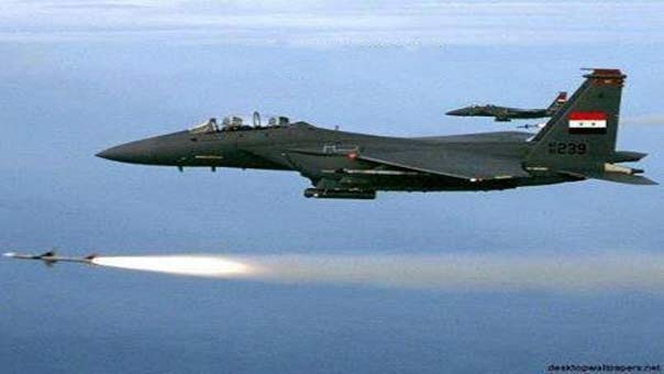 الطيران السوري يصعّد من غاراته في حماه وحمص وإدلب مستهدفًا مقرات وتحركات المسلحين