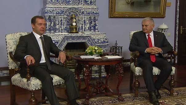 يلدريم من روسيا: الأزمة السورية تتجه نحو إيجاد مخرج لها
