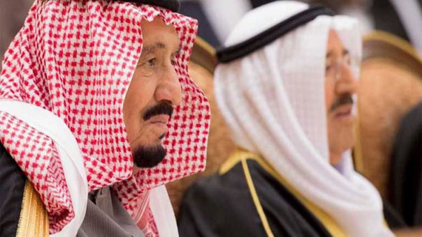 الملك سلمان يختتم جولته الخليجية في الكويت