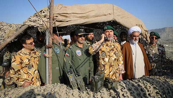 بالصور - مناورات محمد رسول الله (ص) الرابعة للقوة البرية في الجيش الإيراني