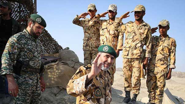 بالصور - مناورات محمد رسول الله (ص) الرابعة للقوة البرية في الجيش الإيراني