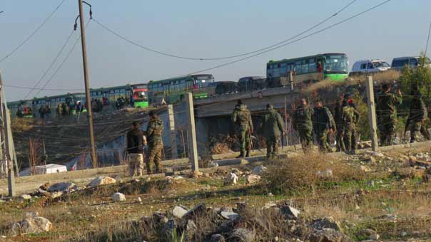 إخراج دفعات متتالية من المسلحين من شرق حلب إلى ريف المدينة الجنوبي الغربي