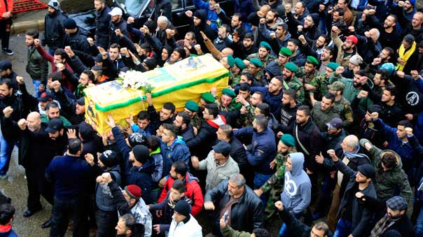 عباس حسين الحسين الموسوي إلى مثواه الأخير في روضة الحوراء زينب (ع) في الغبيري