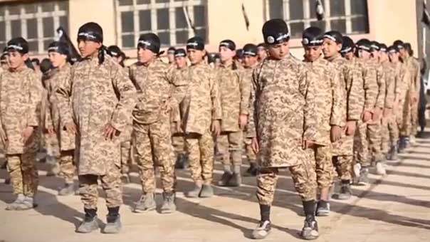 ضرب &rsquo;بيغ بن&rsquo; وبرج إيفل وتمثال الحرية.. لعبة &rsquo;داعش&rsquo; للأطفال