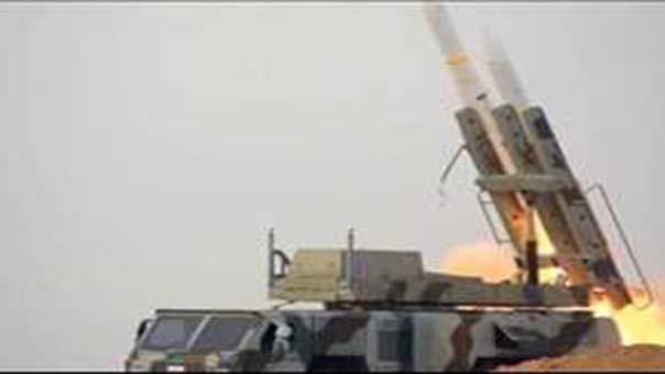 الجيش الإيراني يجري مناورة ناجحة في إطلاق منظومة صواريخ متوسطة المدى لصد هجمات جوية