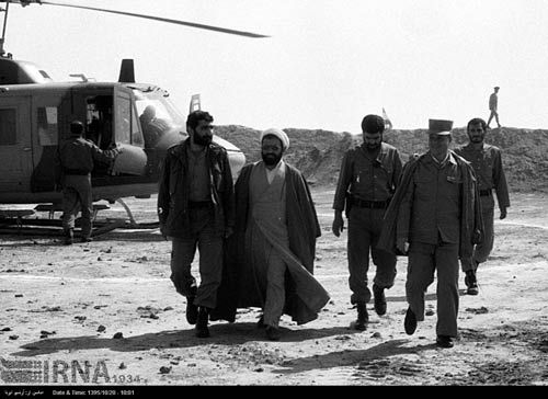 آية الله علي أكبر هاشمي رفسنجاني.. صوَر من التاريخ