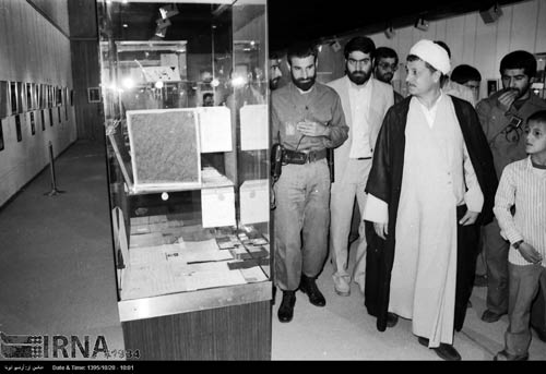 آية الله علي أكبر هاشمي رفسنجاني.. صوَر من التاريخ