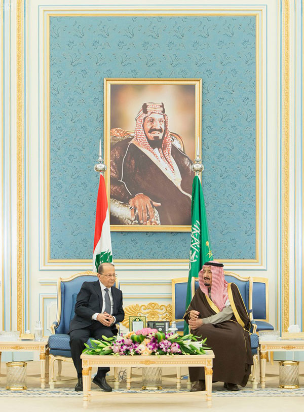 خلال اللقاء بين الرئيس عون والملك السعودي