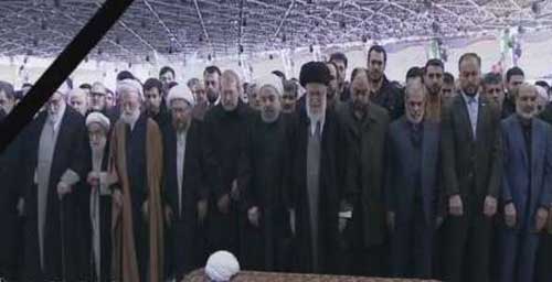 بموكب مهيب... إيران تودع آية الله رفسنجاني الى مثواه الأخير