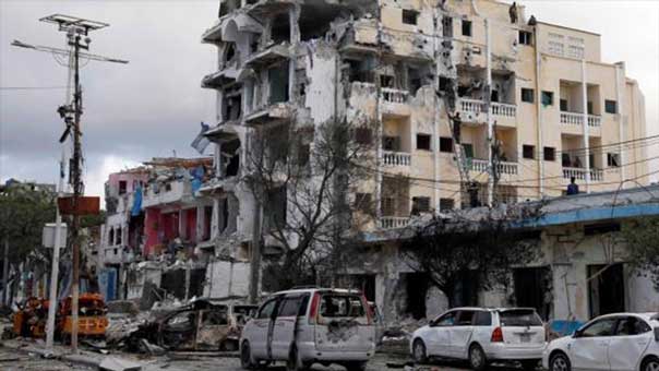 قتلى في انفجار سيارتين مفخختين في مقديشو