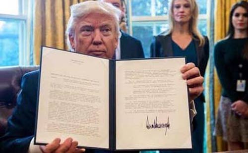 صفعة جديدة لقرار ترامب حول الهجرة.. محكمة الاستئناف ترفض طلب وزارة العدل بإعادة العمل بالحظر