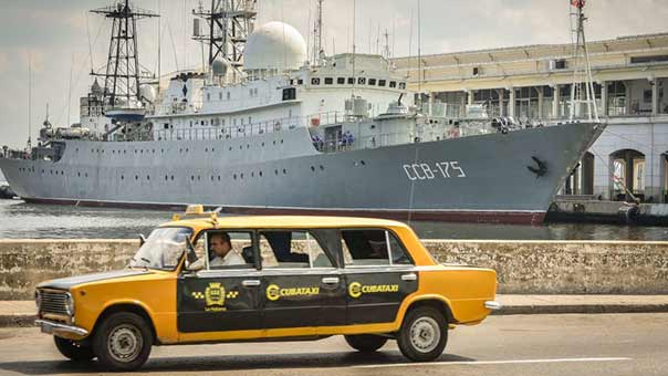 الدفاع الروسية تنفي مزاعم &rsquo;البنتاغون&rsquo; بشأن تحليق مقاتلات روسية فوق مدمرة أميركية