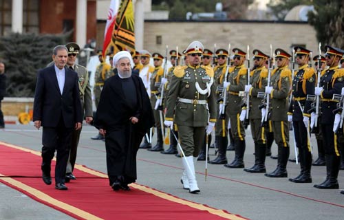 روحاني متوجهًا إلى عُمان والكويت: رحبنا برسالة دول الخليج وسياستنا قائمة على حسن الجوار وضمان الامن في المنطقة