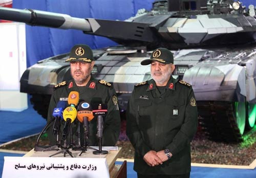 بالصور: بعد مروحية &rsquo;صبا 248&rsquo;.. إيران تكشف عن الدبابة المتطورة &rsquo;كرار&rsquo;